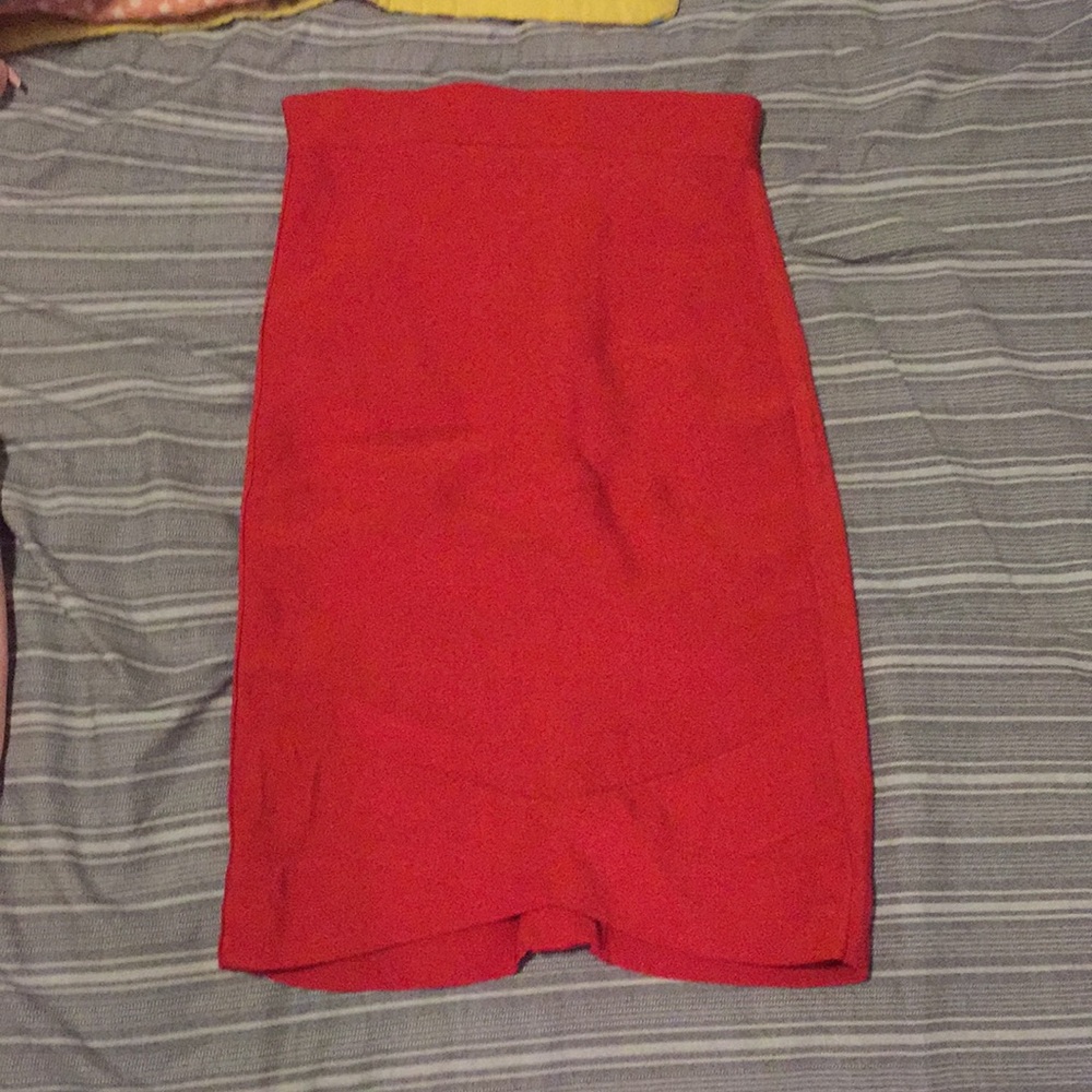 Bebe skirt